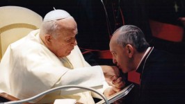 La simpatía de Juan Pablo II hacia monseñor Antonio Quarracino fue clave para que aceptara nombrar a Bergoglio obispo auxiliar de Buenos Aires en 1992