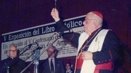 Monseñor Quarracino inaugura la Exposición del Libro Católico en La Plata 