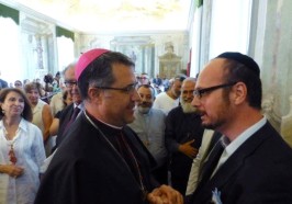 Arzobispo de Palermo Corrado Lorefice (izq) con el representante de Shavei Israel en Sicilia, Rabino Pinhas Punturello (der).. (photo credit:SHAVEI ISRAEL)
