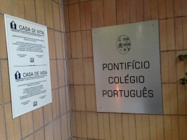 Pontificio Colegio Portugués es House of Life.